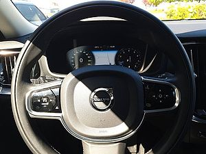 Volvo  Momentum Pro*BLIS*RÜCKFAHRKAMERA*Voll-LED*